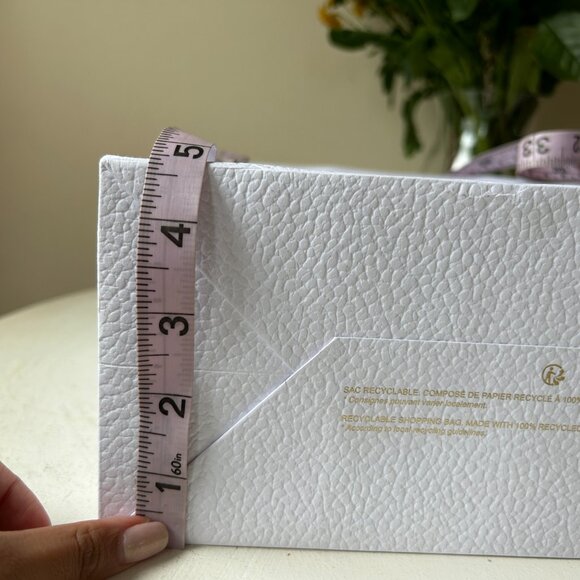 Authentic White Dior Paper Bag - Picture 5 of 7